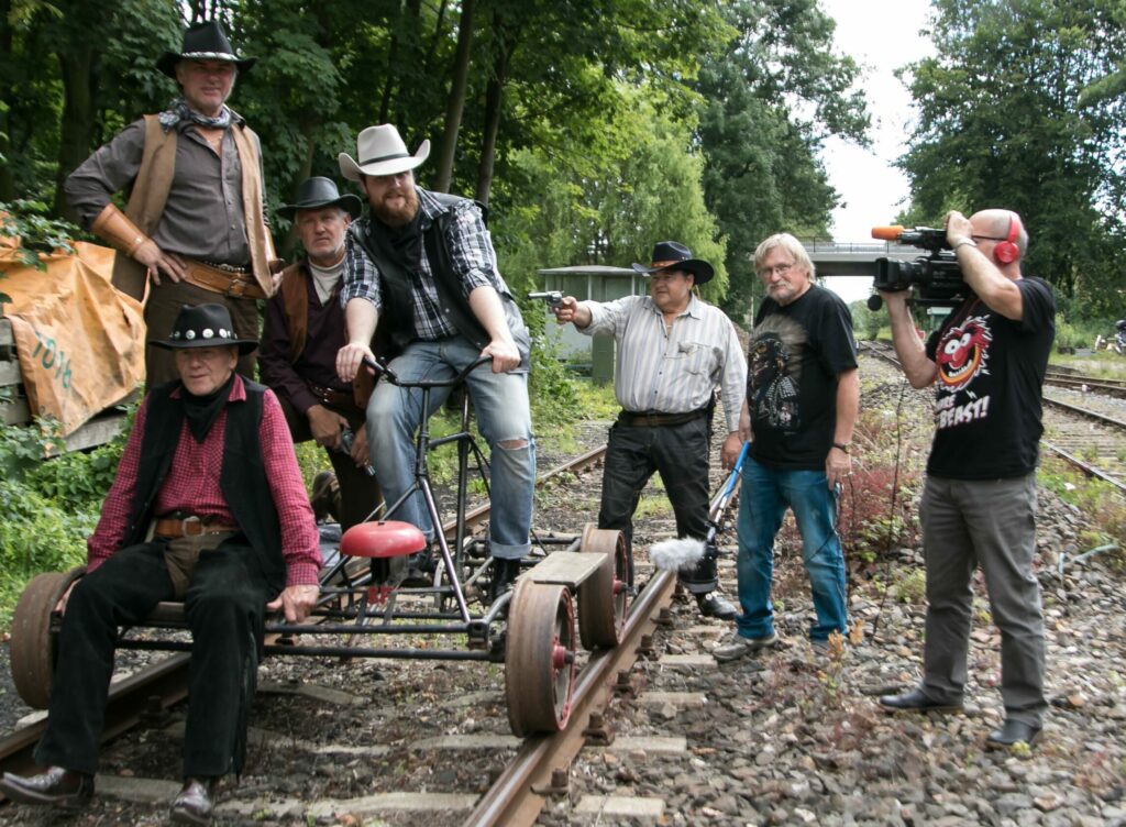 Dreh eines Westernbeitrags mit dem ehrenamtlichen Filmemacher Hans-Jürgen Gebel aus Salzgitter. Foto: Bürgersender TV38